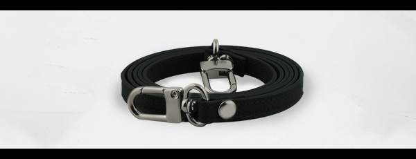 黑色純牛皮側背帶 +TWD.$399