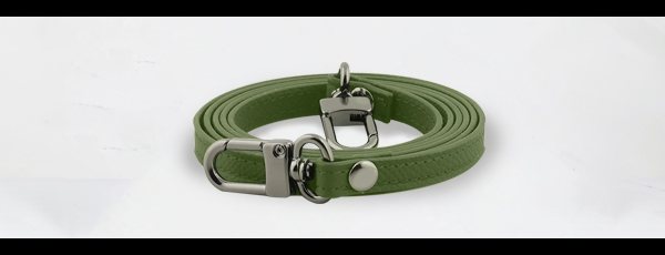 抺茶綠純牛皮側背帶 +TWD.$399